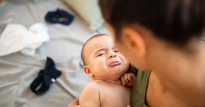 Jangan Keliru, Ini Perbedaan Diare dan Disentri pada Bayi